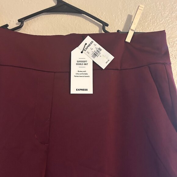 NWT - Express Super High Rise Supersoft Double Knit Nylon Ankle Pants - Picture 3 of 3